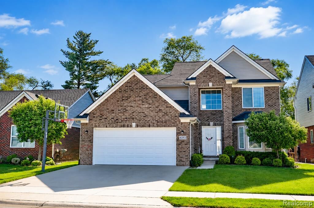 Property Photo: 9292 Liberty Court MI 48150 3411