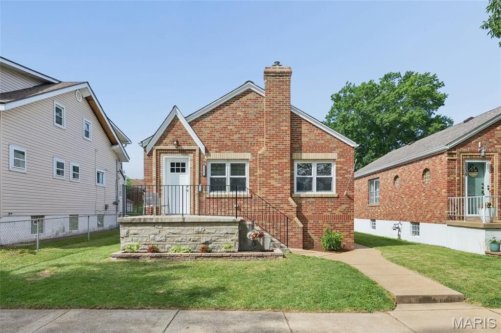 Property Photo: 5312 Robert Avenue MO 63109