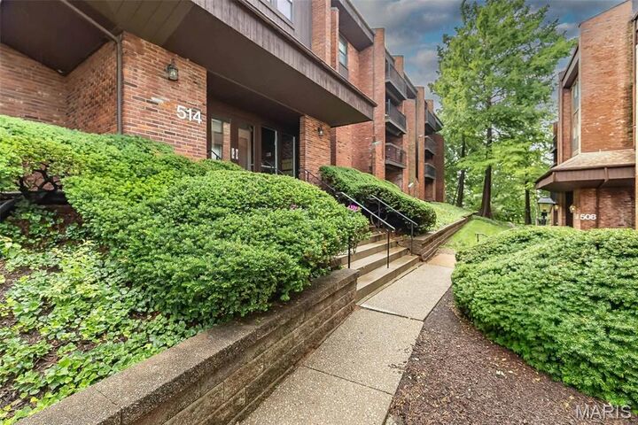 Property Photo:  514 Coeur De Royale Drive 308  MO 63141 