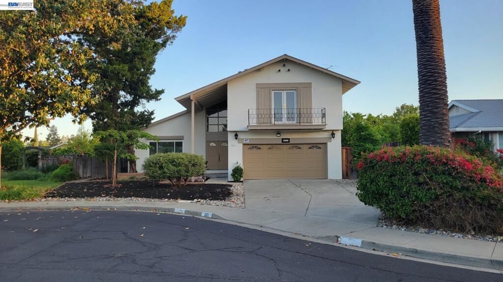 Property Photo:  861 Saint John Cir  CA 94518 