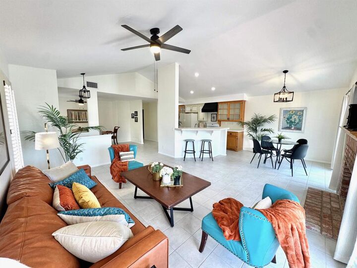 Property Photo:  1241 Pearlbush Court  CA 92019 