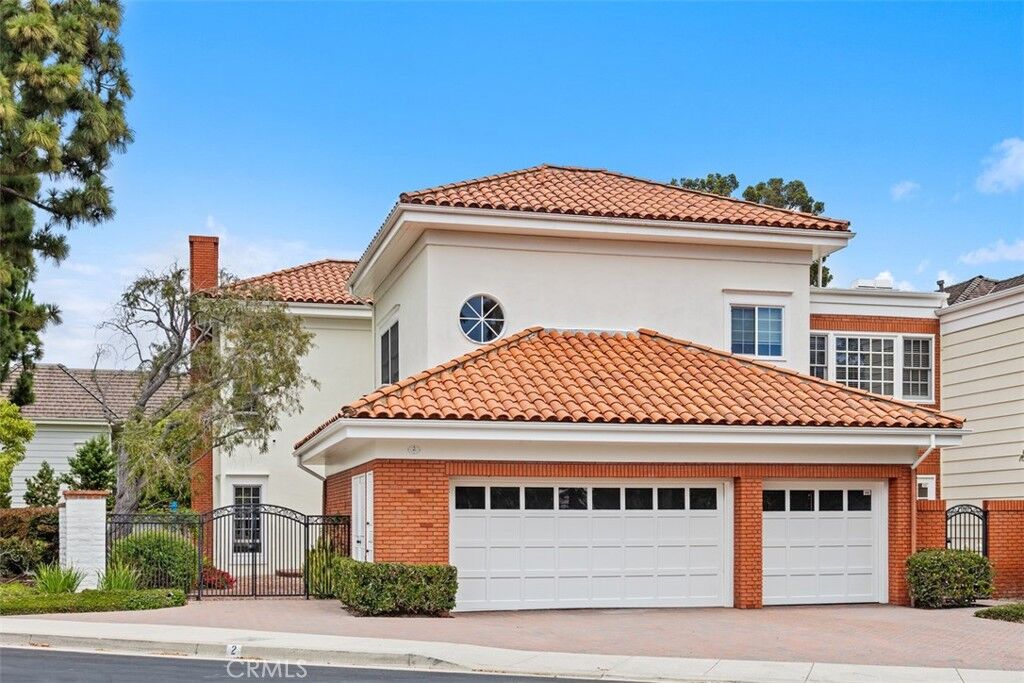 Property Photo:  2 Belcourt  CA 92660 