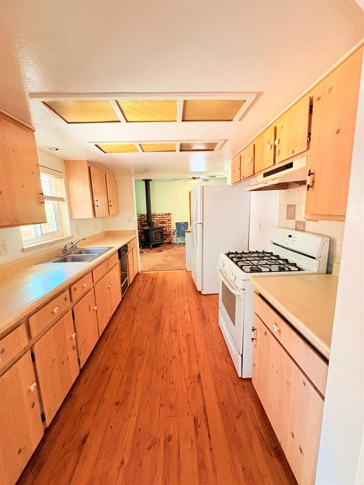 Property Photo: 3005 School Street CA 95726