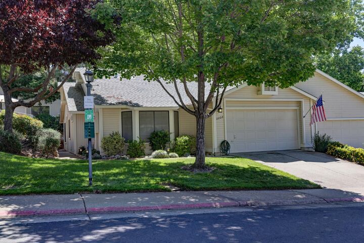 Property Photo:  2222 Country Villa Court 34  CA 95603 