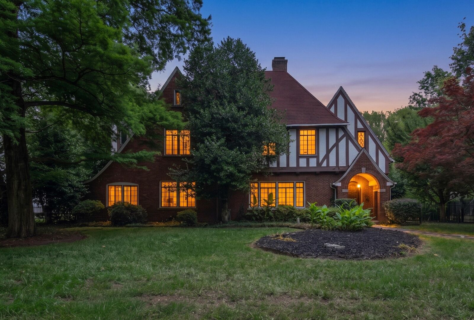 Property Photo:  1560 N Ocoee Street  TN 37311 