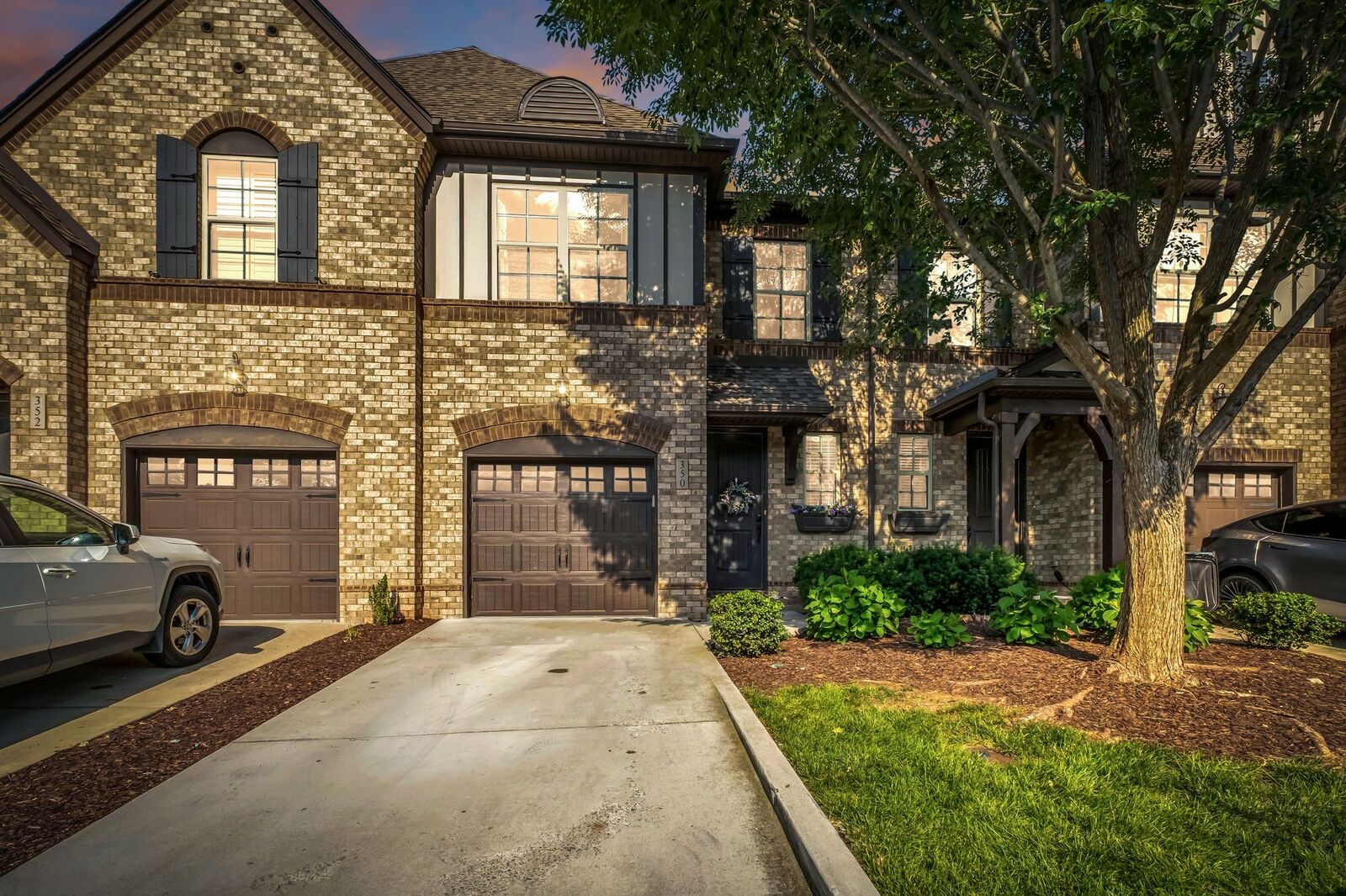 Property Photo:  350 Coronado Pvt Cir  TN 37075 