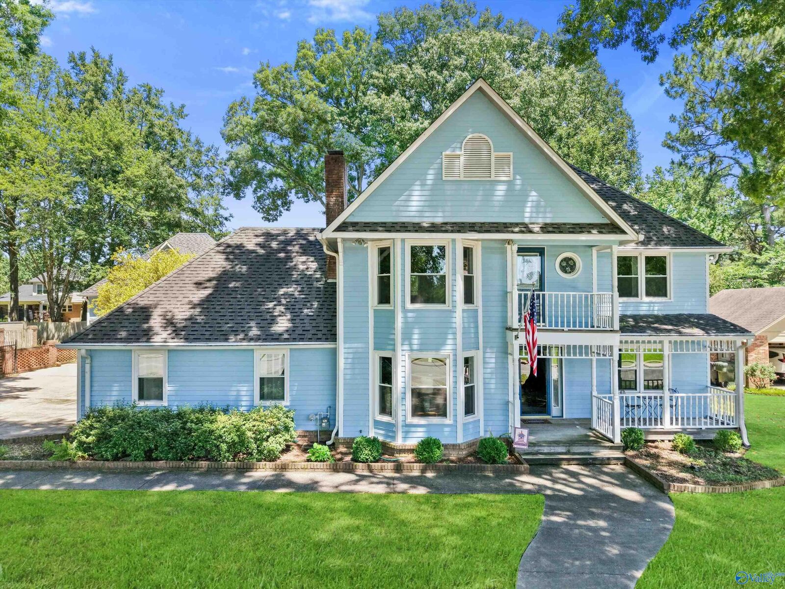 Property Photo: 1804 SE Eastwood Drive SE AL 35601