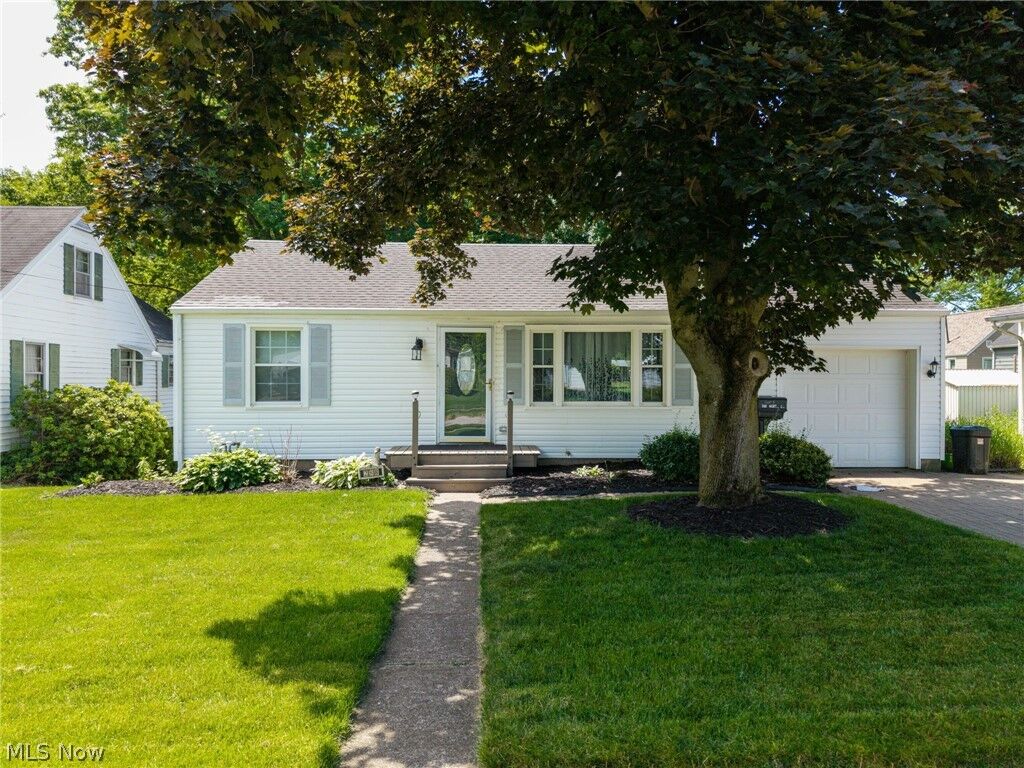 Property Photo: 288 North Street OH 44270