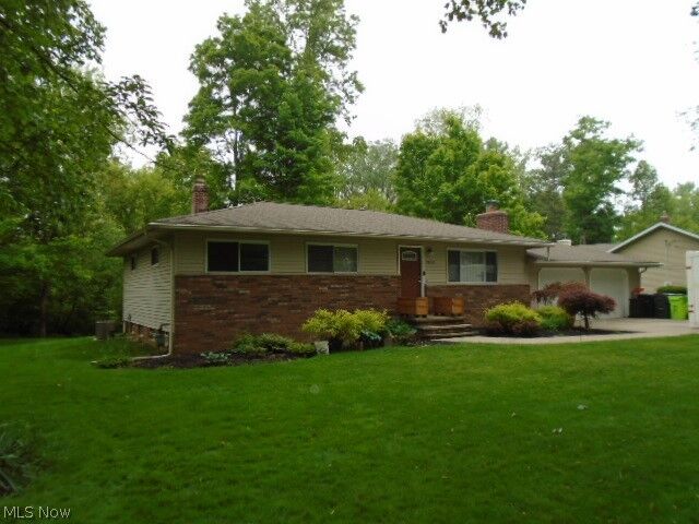 Property Photo: 9394 Ledge Acres Drive OH 44056