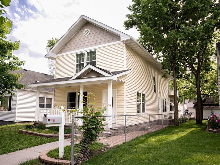 Property Photo:  113 N Ash Street  MN 55318 