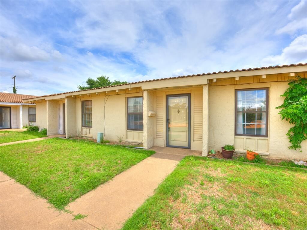 Property Photo: 7123 NW 16th Street OK 73008