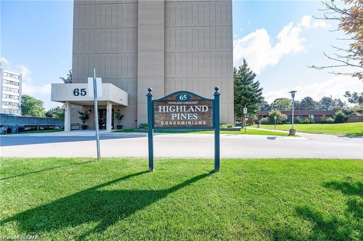 Property Photo:  65 Highland Crescent 804  ON N2M 5M8 