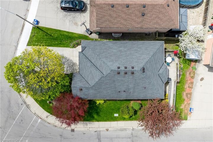 Property Photo:  50 Spadara Drive  ON L9B 2K3 