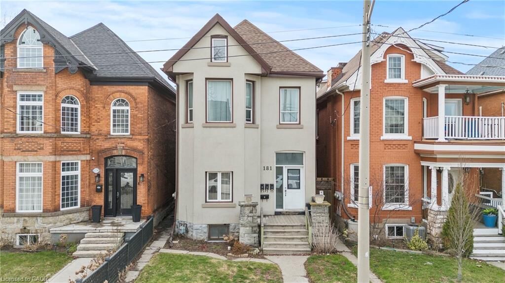 Property Photo: 181 West Avenue N 3 ON L9L 5C7