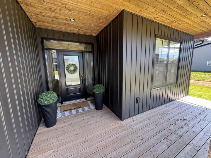 Property Photo:  18 Neill Drive  PE C1A 9B2 