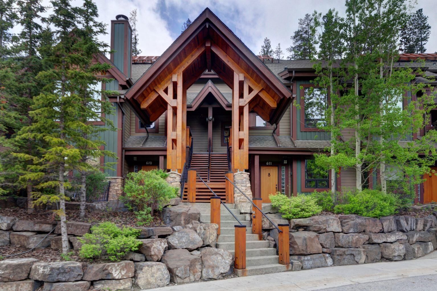 Property Photo:  107 Armstrong Place 621  AB T1W 0A5 