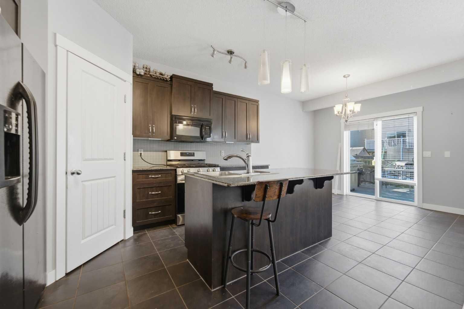Property Photo:  174 Morningside Circle SW  AB T4B 0X4 