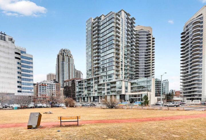 Photo de la propriété:  1025 5 Avenue SW 109  AB T2P 1N4 