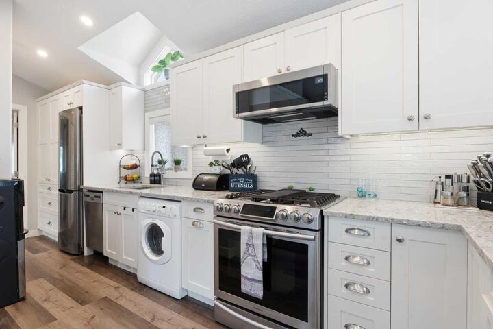 Property Photo:  370165 79 Street E 21  AB T0L 0A0 
