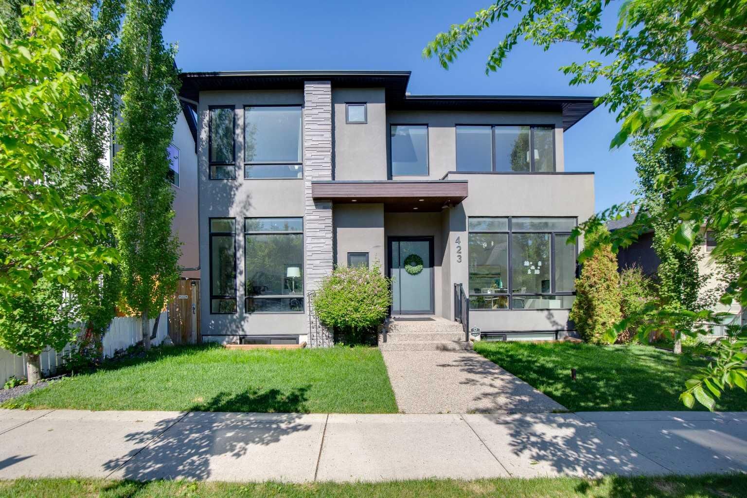 Property Photo: 423 7A Street NE AB T2E 4E9