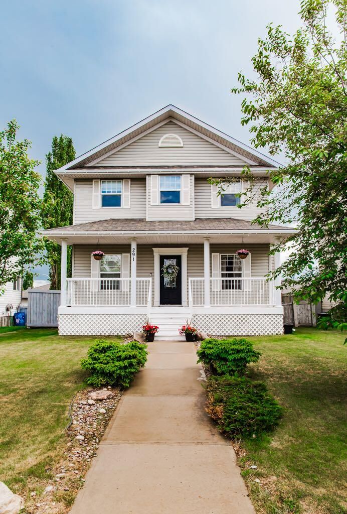 Property Photo: 291 Pinnacle Drive AB T8W 2P8