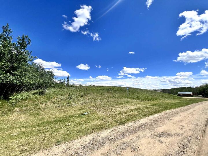 Property Photo: 12 Ranch Road AB T0C 2L0