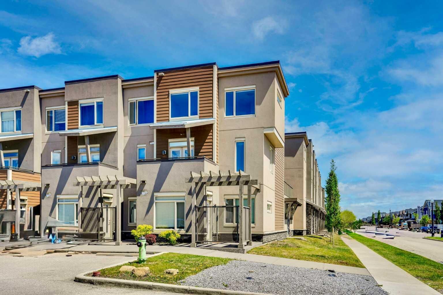 Property Photo:  10 Westpark Link SW 201  AB T3H 0Y5 