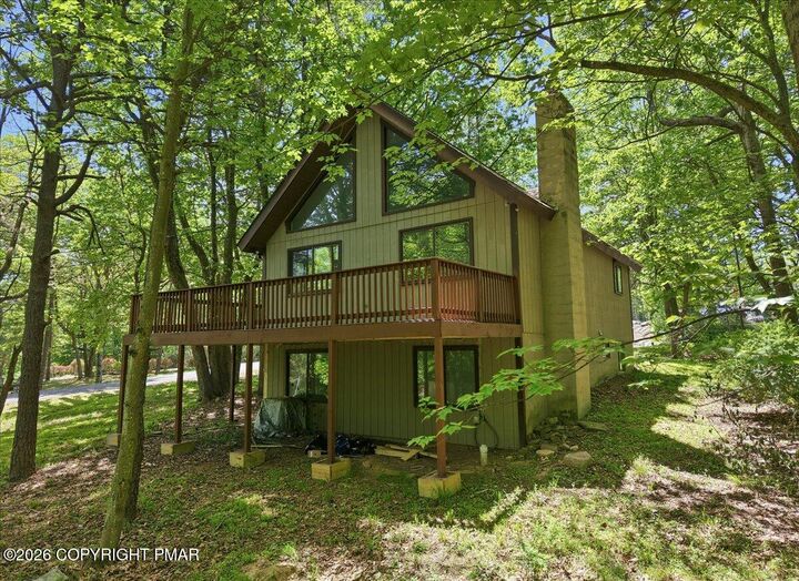 Property Photo:  2166 Wild Laurel Drive  PA 18334 