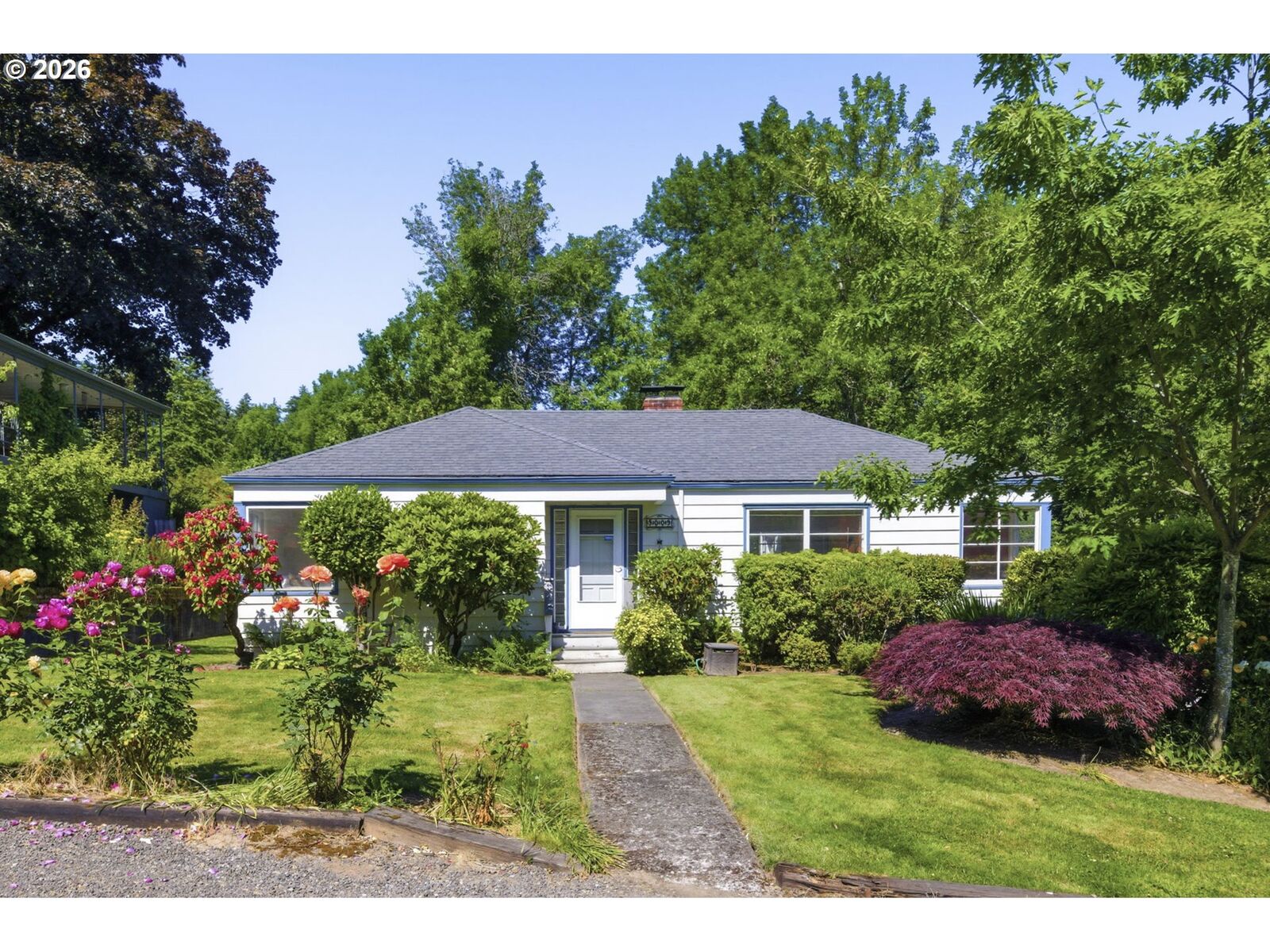 Property Photo: 9009 SW 36th Ave OR 97219