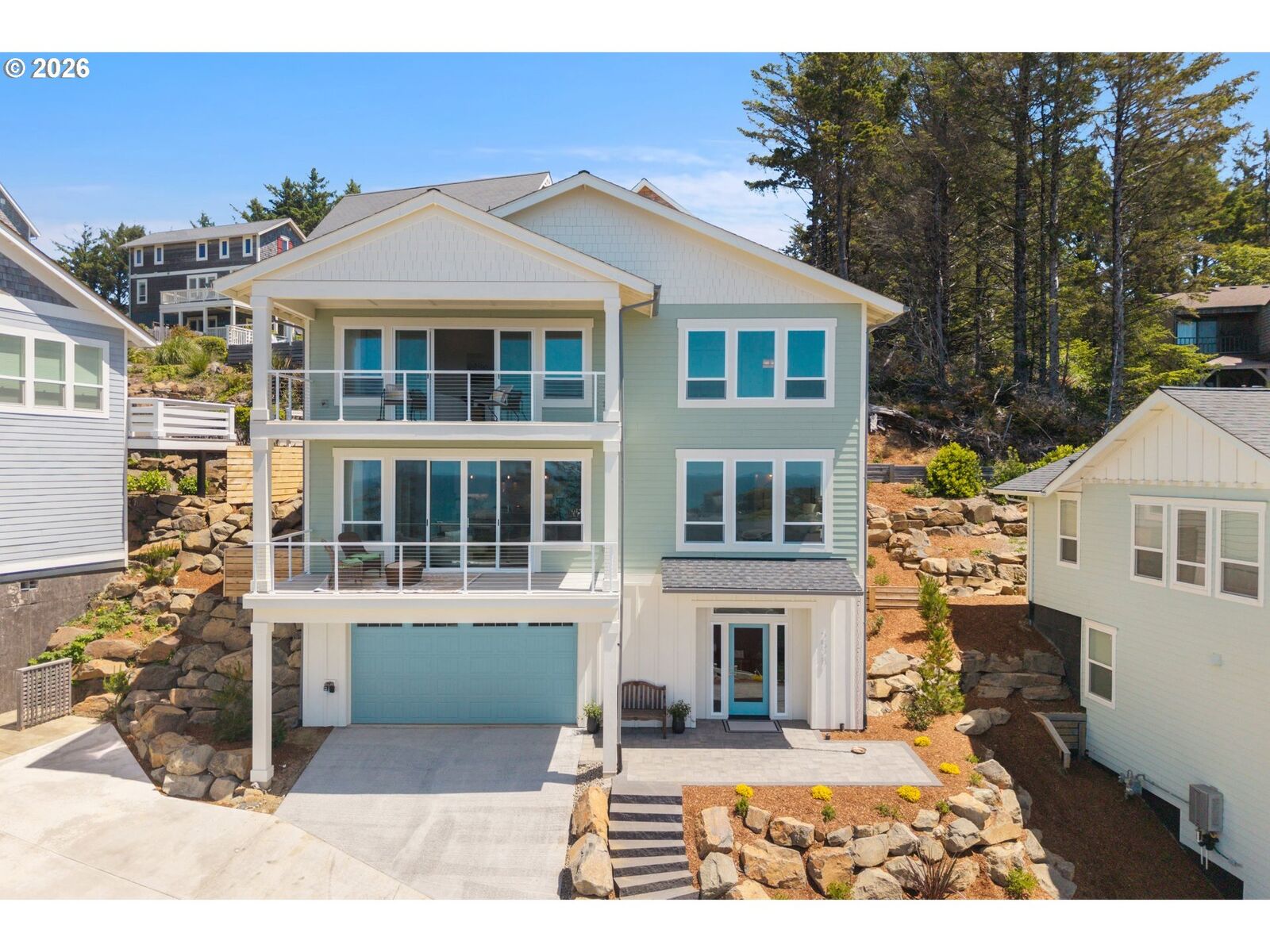Property Photo:  2528 SW Coral Ave  OR 97367 