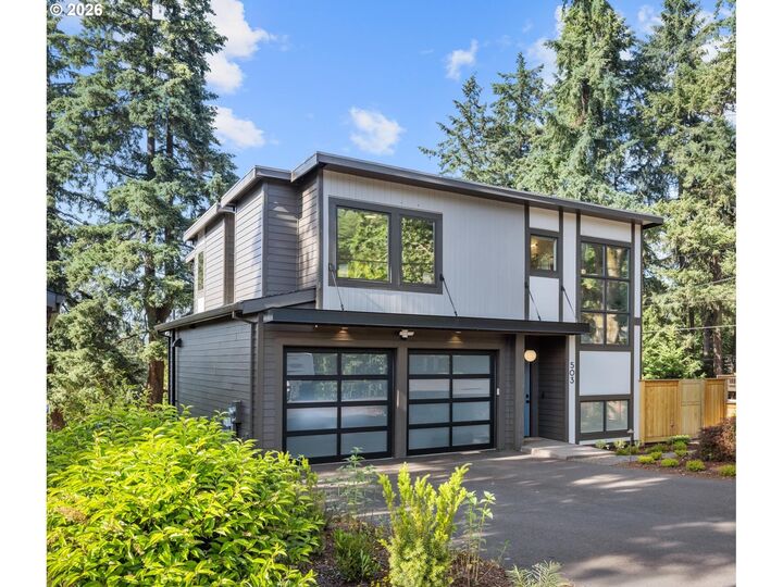 Property Photo: 503 Laurel St OR 97034