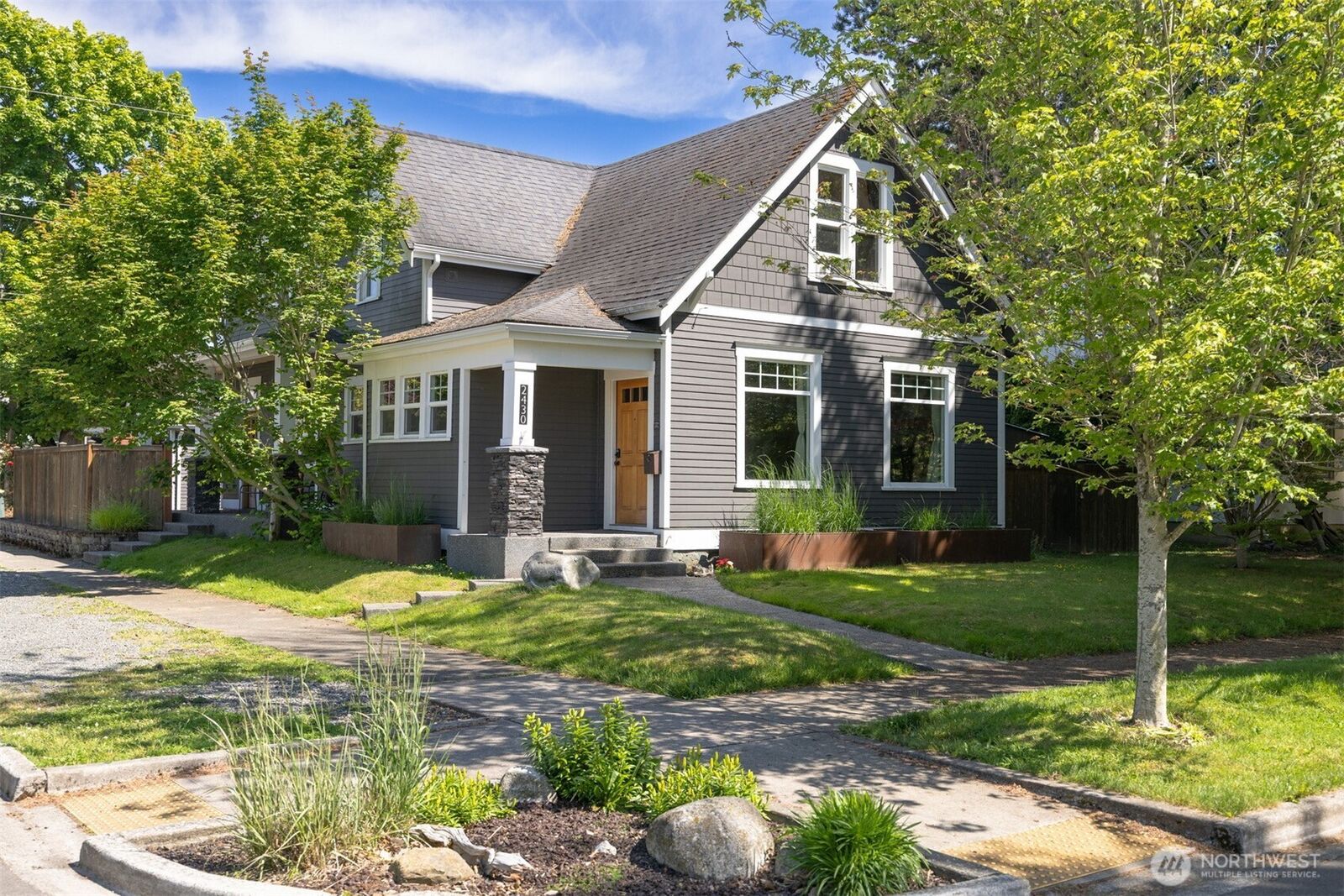 Property Photo:  2430  Willams Street  WA 98226 