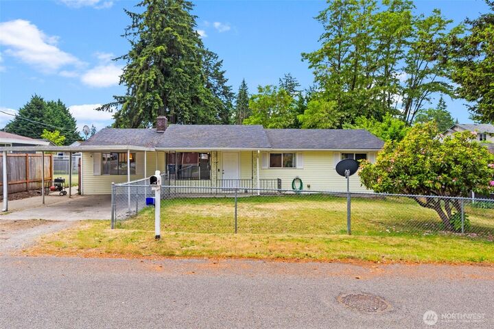 Property Photo:  1624  Hume Street S  WA 98444 