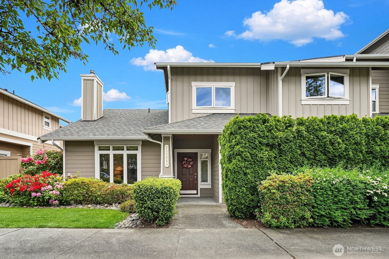 Property Photo:  35225 SE Sequoia Place Unit A  WA 98065 