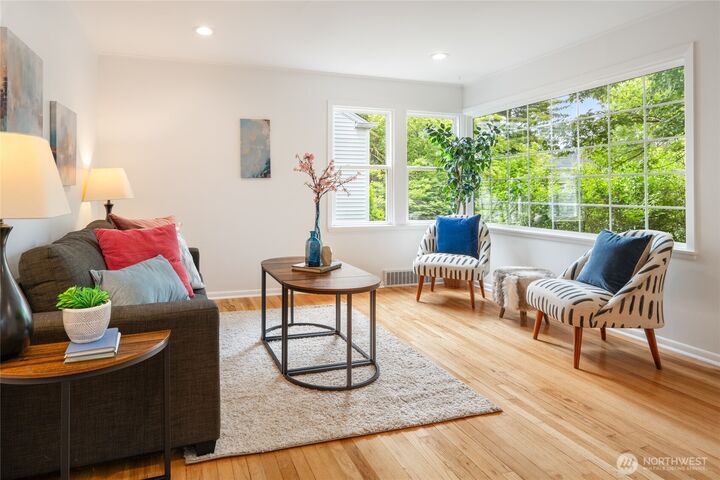 Property Photo:  4718  49th Avenue SW  WA 98116 