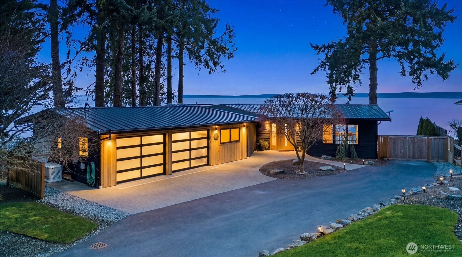 Property Photo:  1067  Cavalero Road  WA 98282 