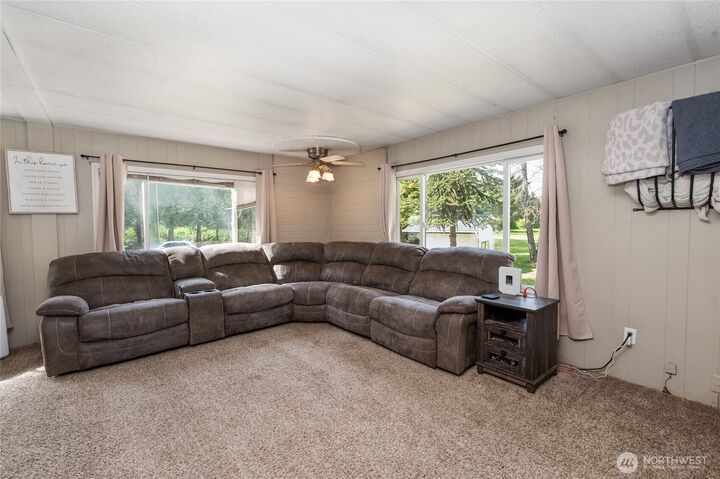 Property Photo: 3233 Loomis Trail Road WA 98240