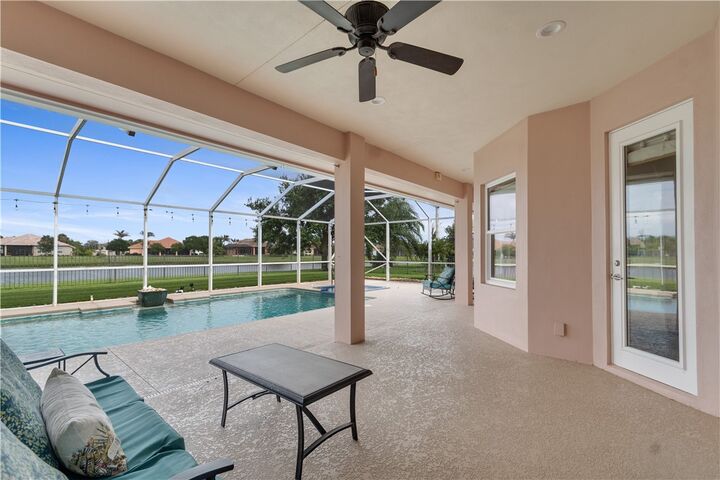 Property Photo:  470 Pittman Avenue  FL 32968 