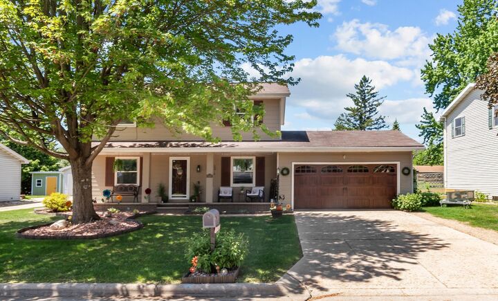 Property Photo:  1147 Green Acres Lane  WI 54956 
