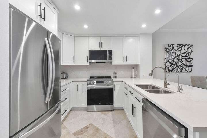 Property Photo:  3596 S Ocean Boulevard 102  FL 33487 