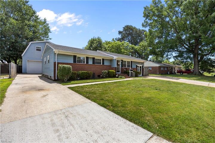 Property Photo:  1211 Jewell Ave  VA 23701 