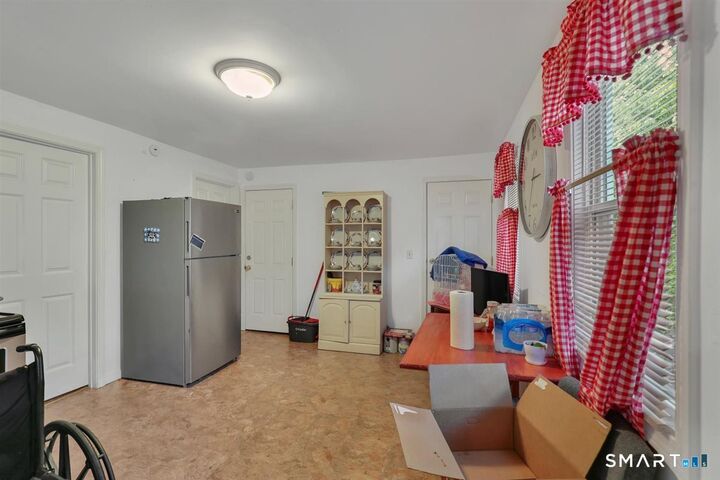 Property Photo:  18 North 3rd Street  CT 06451 