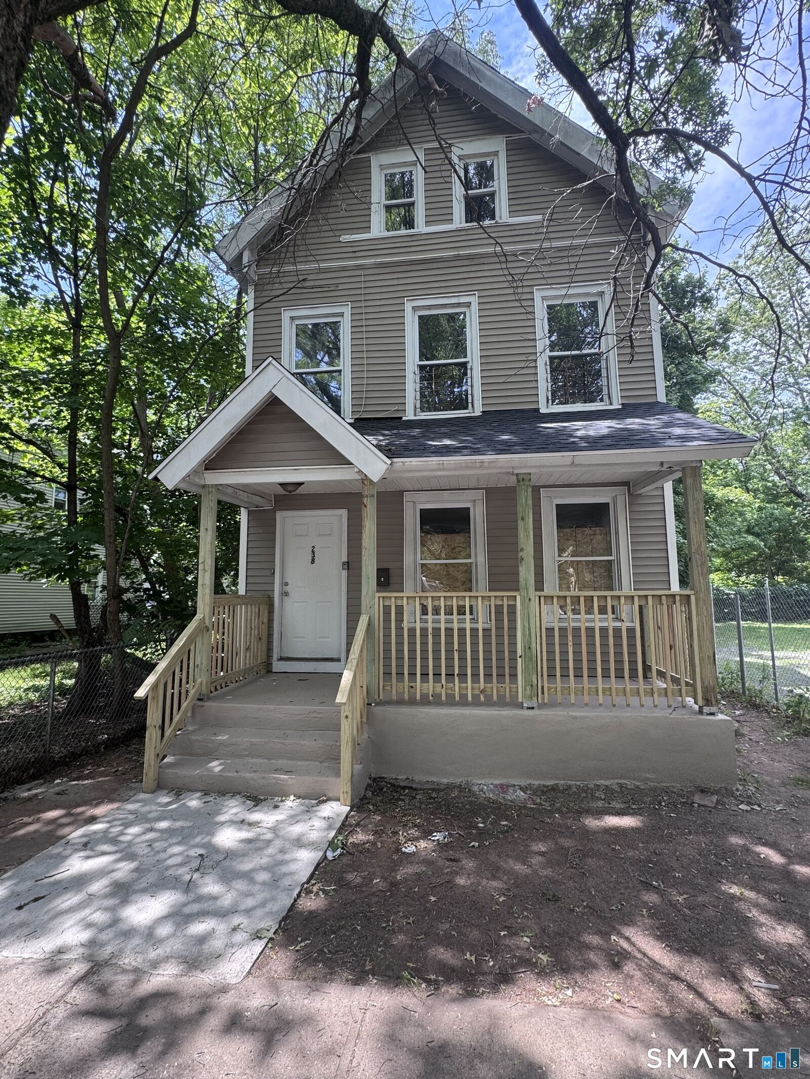 Property Photo:  238 Newhall Street  CT 06511 