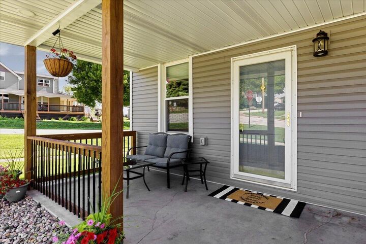 Property Photo: 412 Broadway Street IA 51553