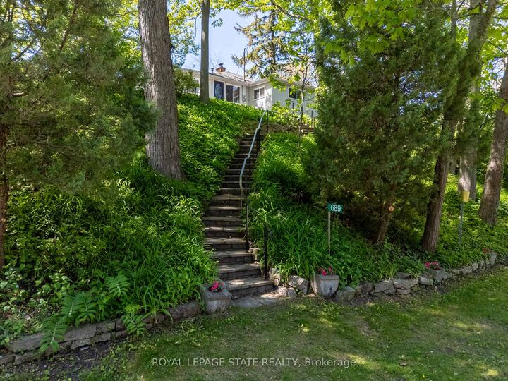 Property Photo: 689 Sandy Bay Road ON N1A 2W6