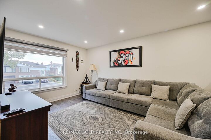 Property Photo: 105 Skegby Road ON L6V 2T8