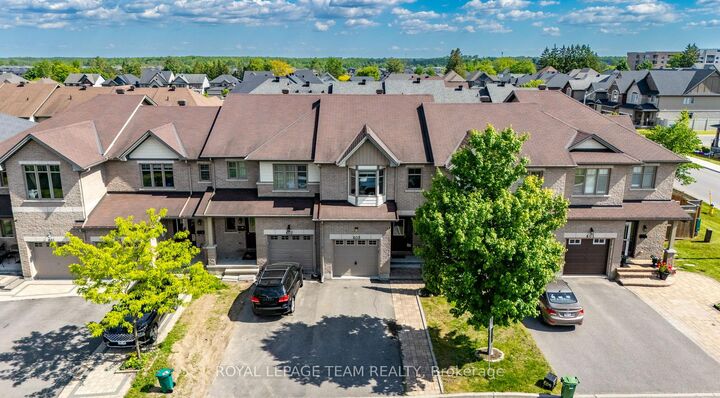 Property Photo: 605 Sunburst Street ON K1T 0L1