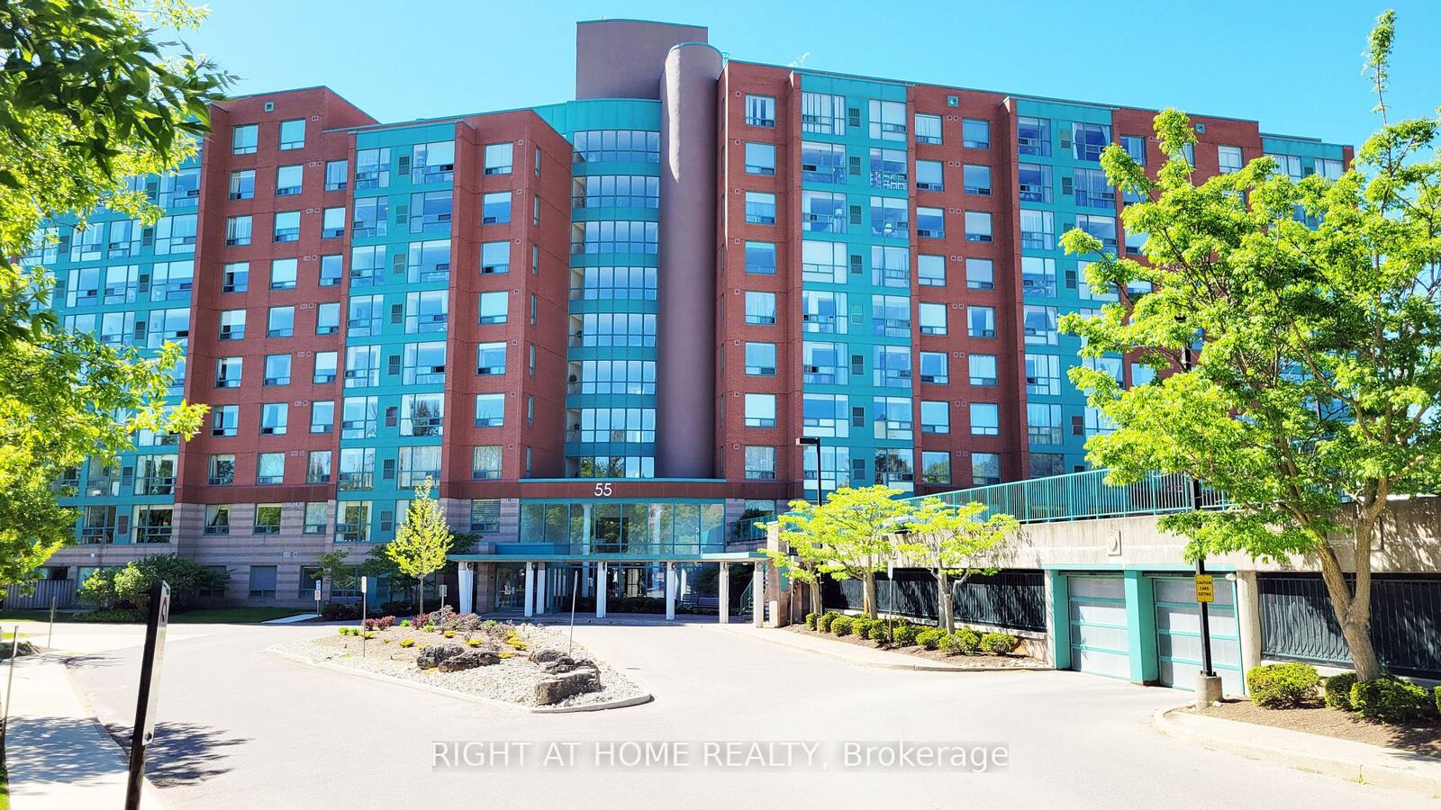 Property Photo: 55 Blue Springs Drive 302 ON N2J 4T3