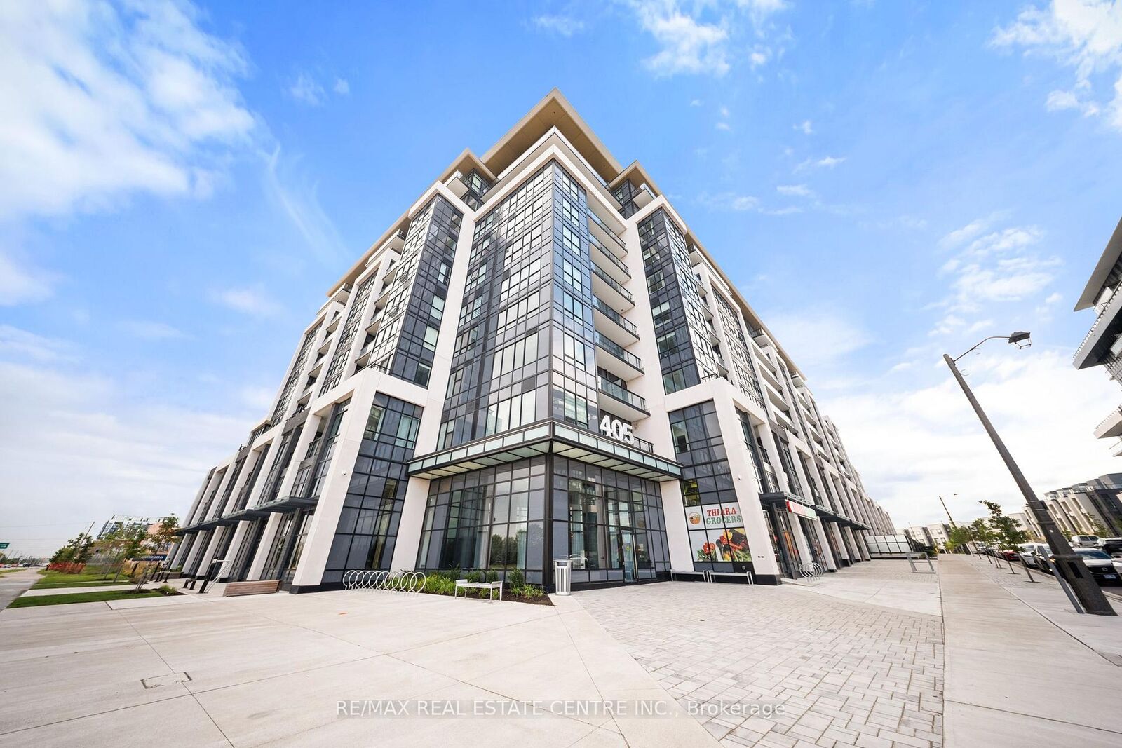 Property Photo: 405 Dundas Street W 316 ON L6M 4P9