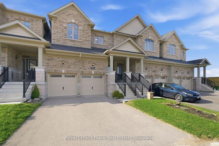 15 Highlands Boulevard — photo 1